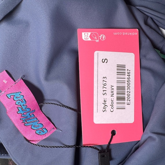 Edikted Serene Cut Out Bodysuit - Picture 7 of 7